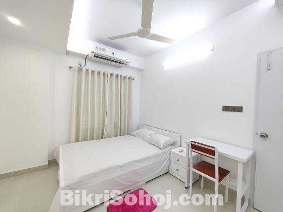 Rent Furnished Two Bedroom Apartment in Bashundhara R/A